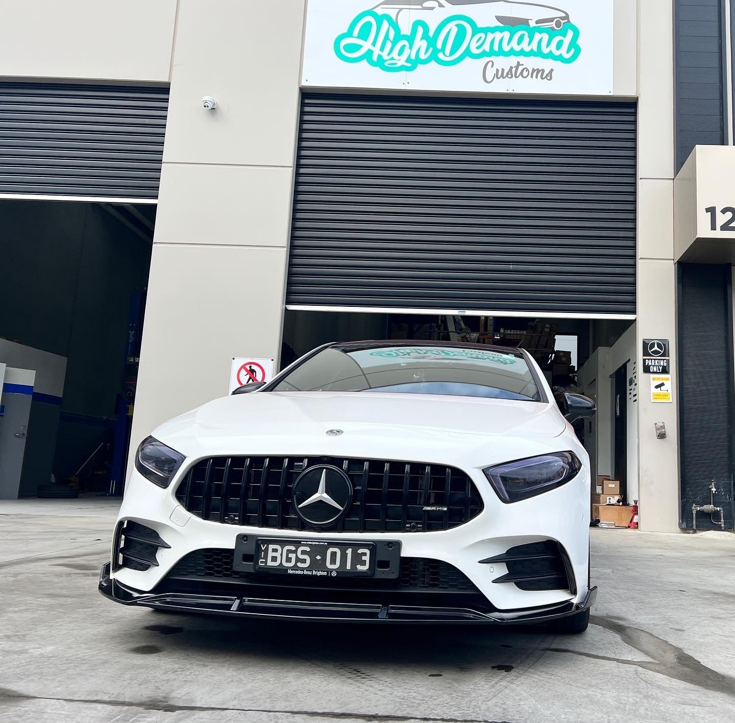 Mercedes A-Class W177 GT BLACK GTR STYLE FRONT GRILLE FOR 2019+ A-CLASS W177